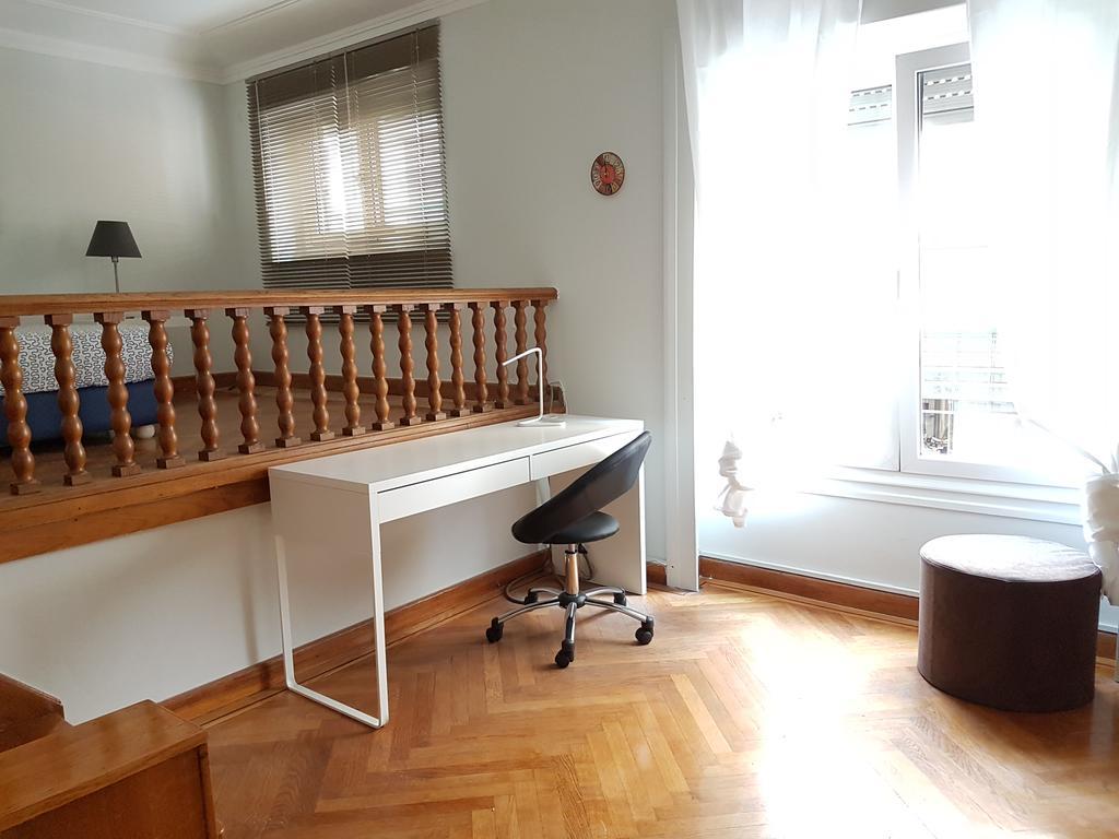 شقة Errathens Pine Red And Taupe - Athens Center المظهر الخارجي الصورة