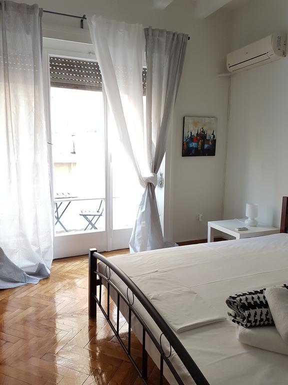 شقة Errathens Pine Red And Taupe - Athens Center المظهر الخارجي الصورة