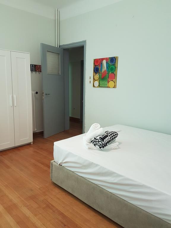 شقة Errathens Pine Red And Taupe - Athens Center المظهر الخارجي الصورة